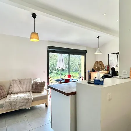 Maison Avec Jardin 아파트