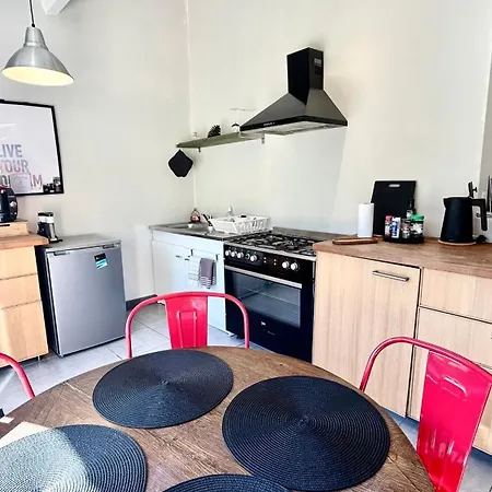 Maison Avec Jardin 아파트 Vendat
